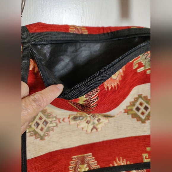 Aztec Southwestern Red and Cream Patterned Messenger Bag - Picture 4 of 10